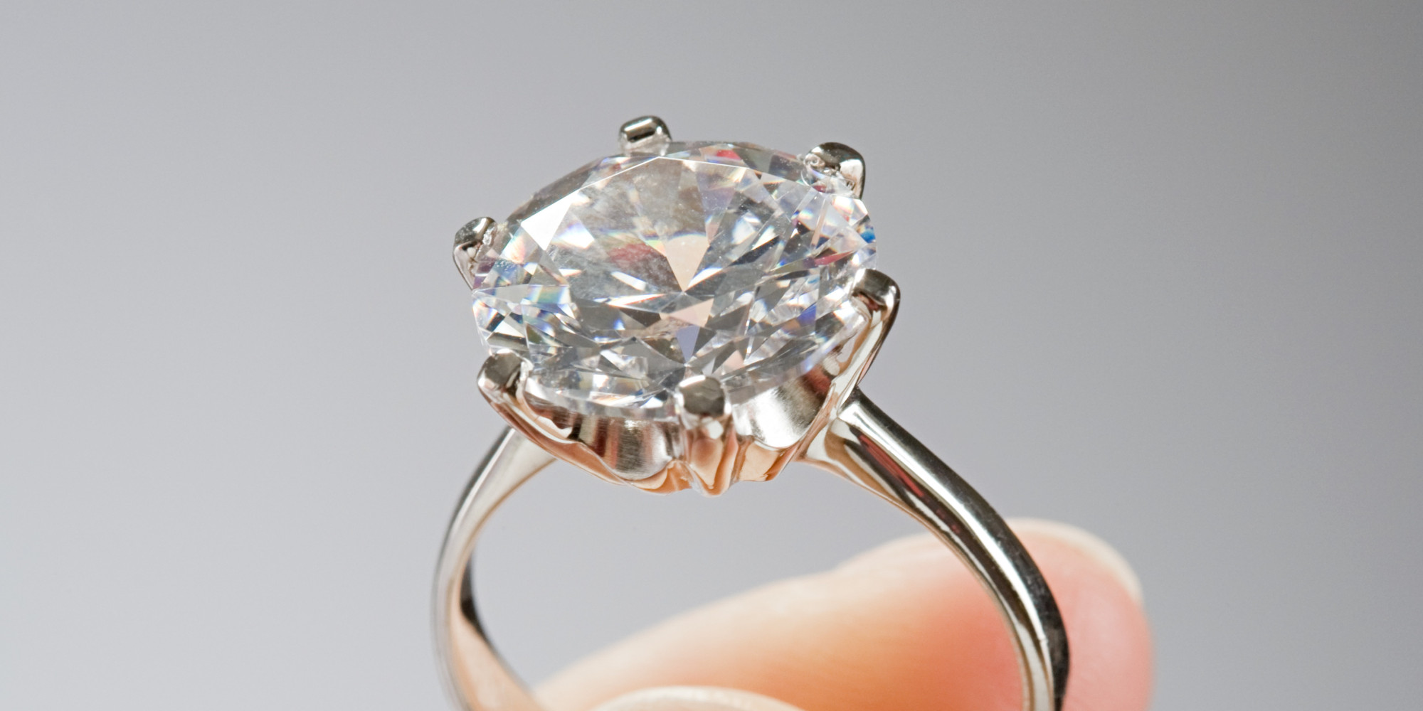 Your Engagement Ring Belongs on Your Left Ring Finger, Not in Your ...
