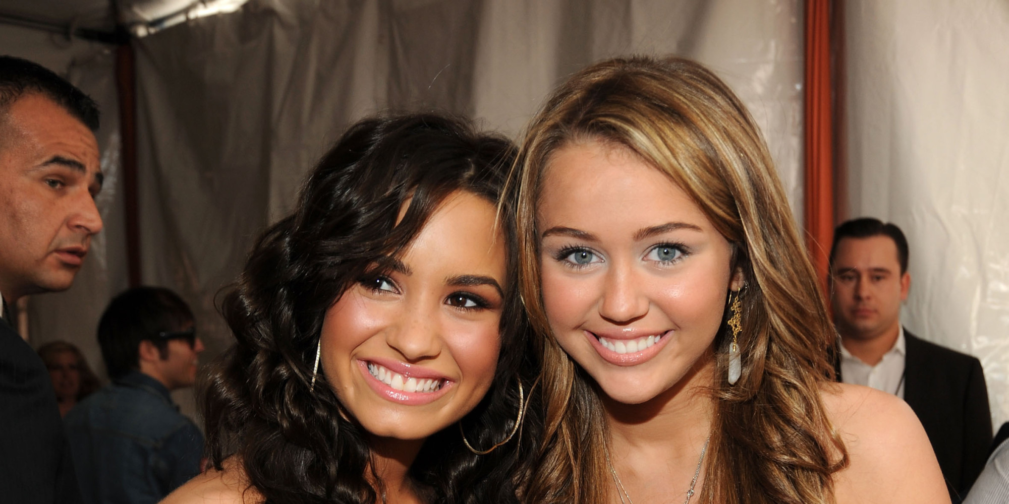 Demi Lovato Warns Miley Cyrus About Partying Avoids Twerking Huffpost