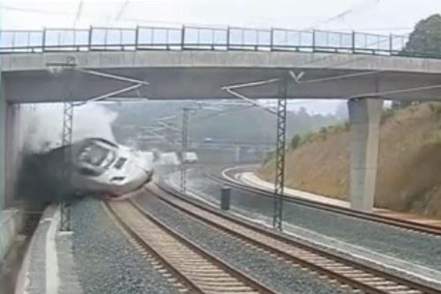 o-SPAIN-TRAIN-CRASH-VIDEO-facebook.jpg