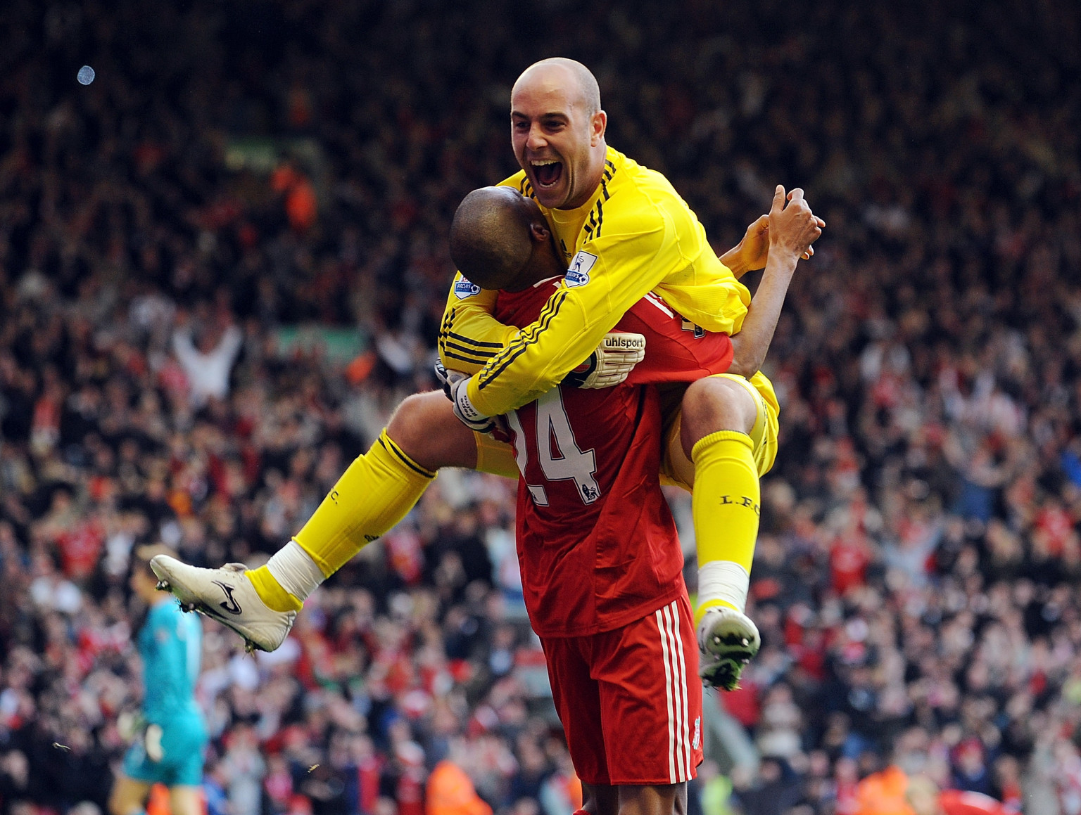 Image result for Pepe Reina liverpool signing