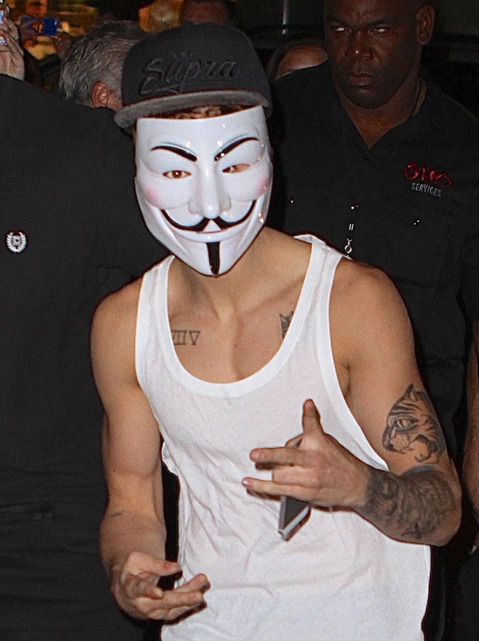 Justin Bieber Gives Us And His Fans A Fright In A V For Vendetta Mask Pictures Huffpost Uk