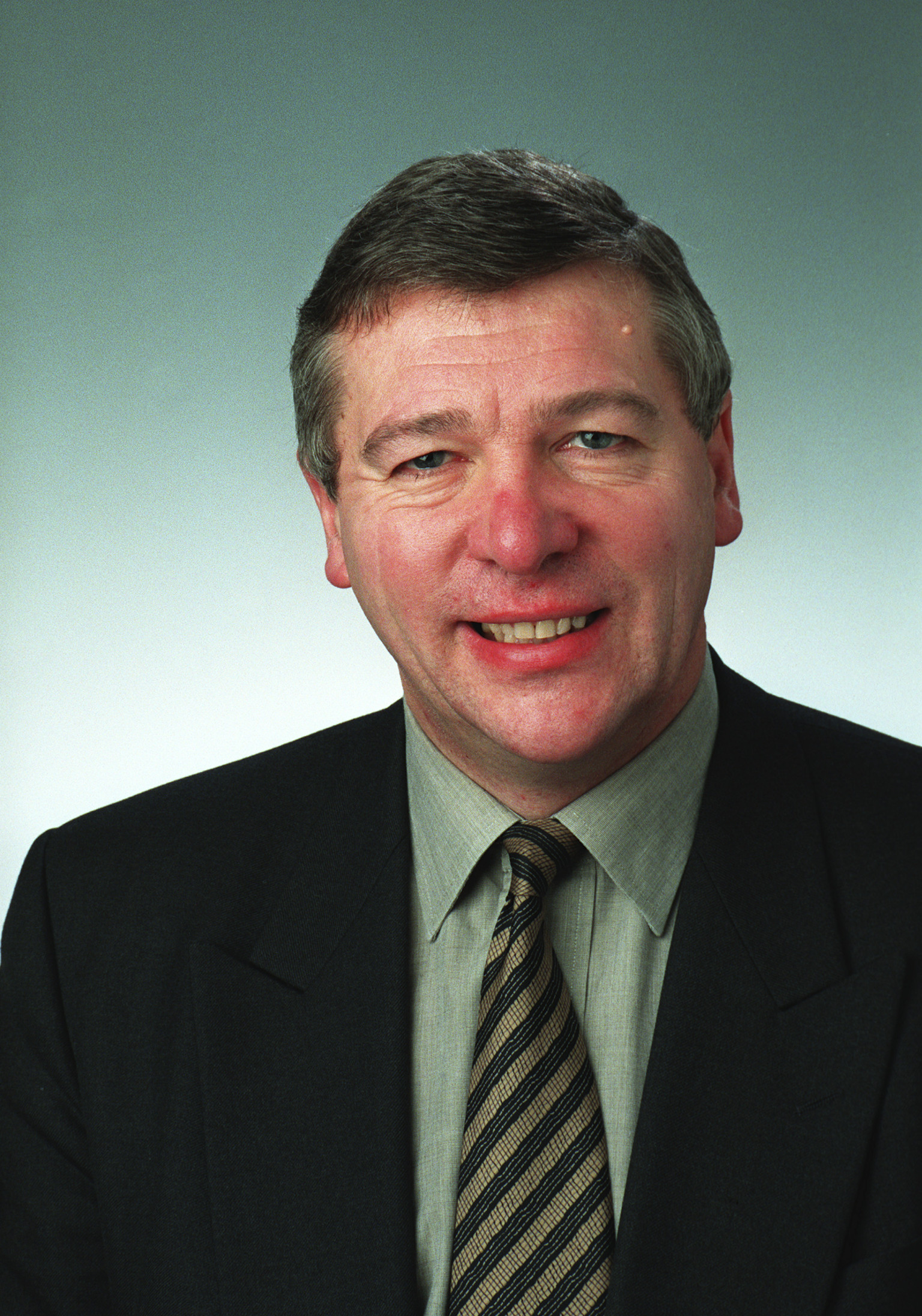 Shadow 'Slumbering', Says Veteran Labour MP HuffPost UK