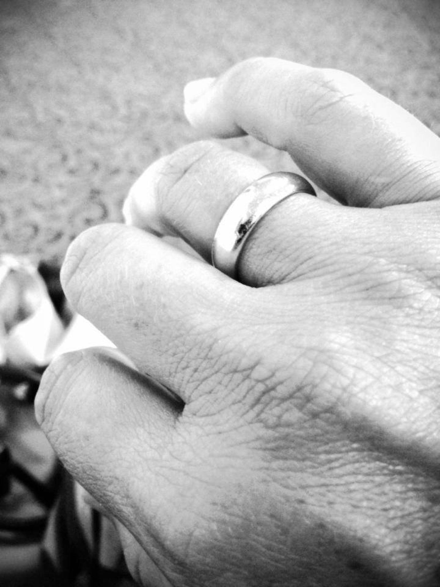 Strangers Find Return Deployed Service Member s Wedding Band To His Wife HuffPost