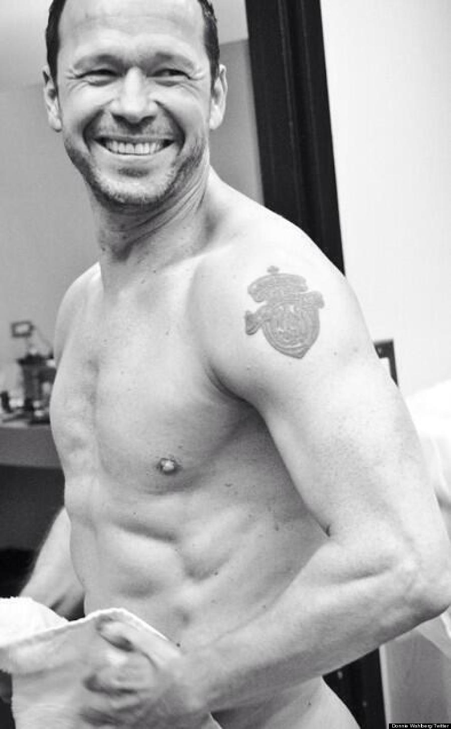 Donnie Wahlberg Shirtless Selfie Brings Back New Kids On The Block