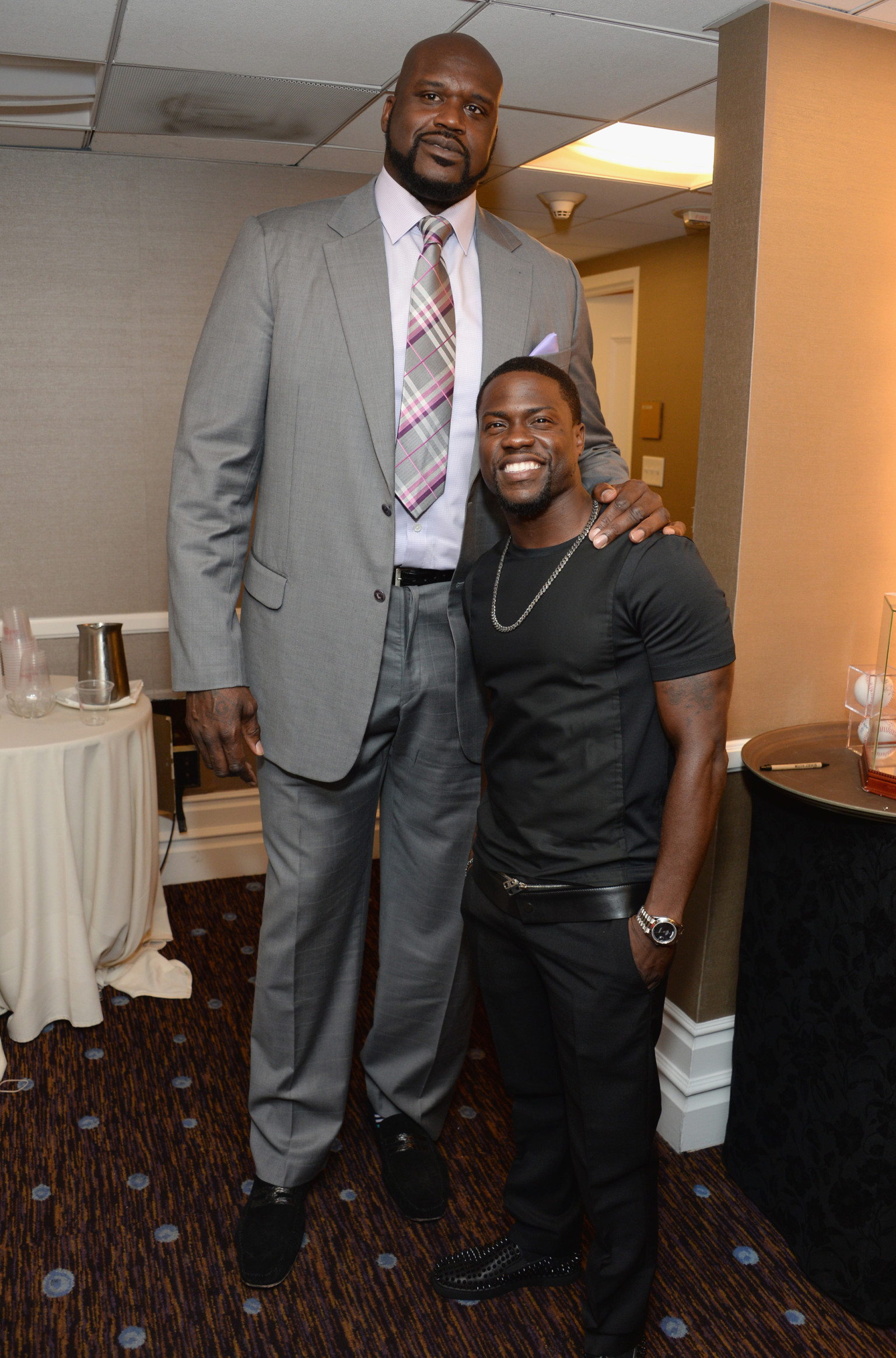 Shaquille O'Neal And Kevin Hart Pose For The Best Photo The Internet Has Ever Seen ...1536 x 2328