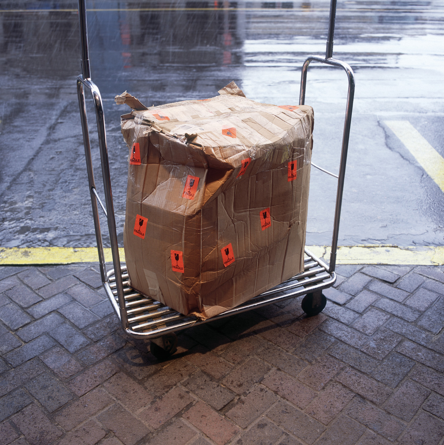 Men Who Tried To Pass Off Box Filled With Ice As iPads Found Guilty