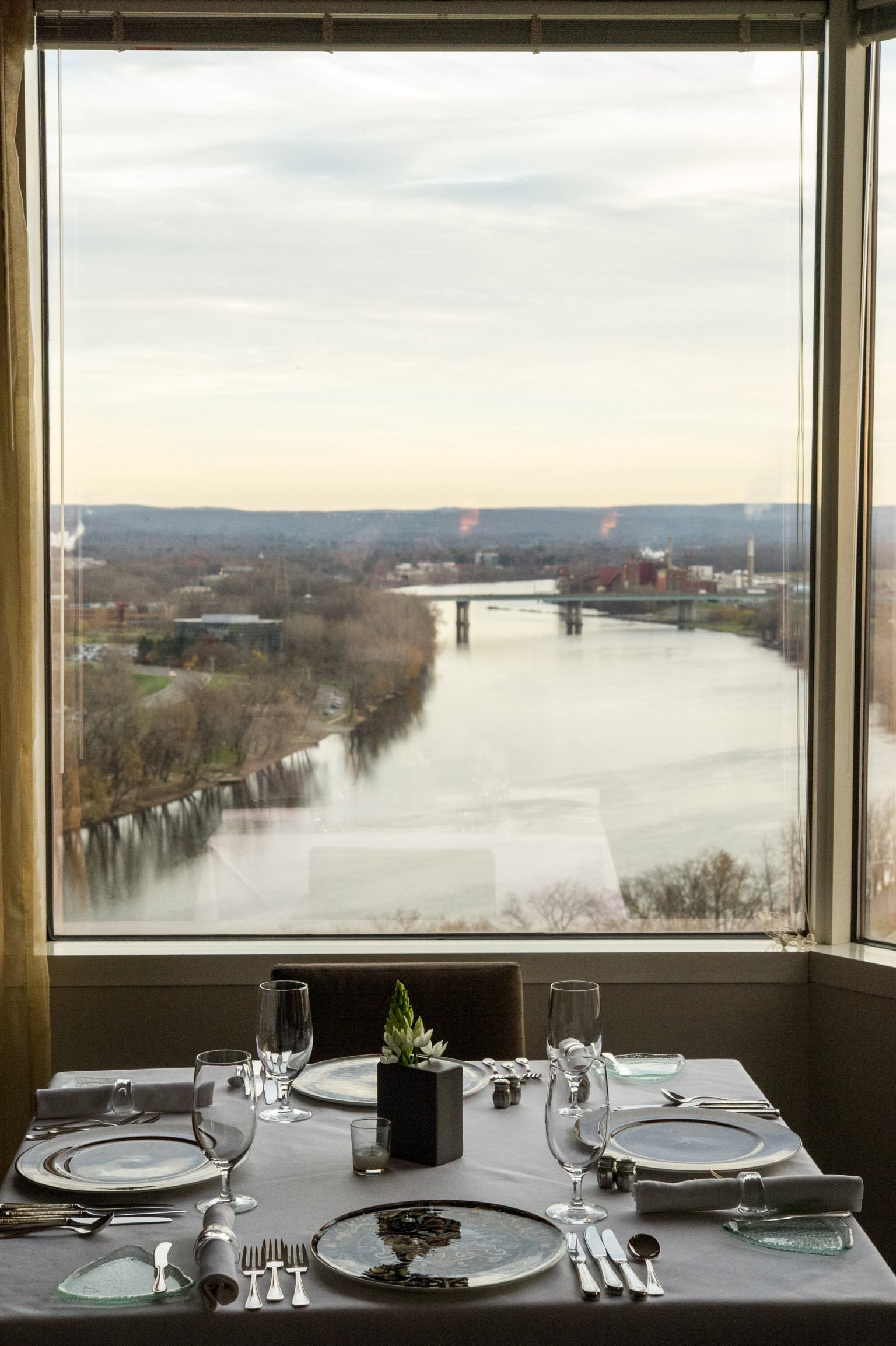12 Unexpected Locations Of OpenTable s Top 100 Scenic Restaurants opentable-top-100-restaurants-2025-aile-winnie