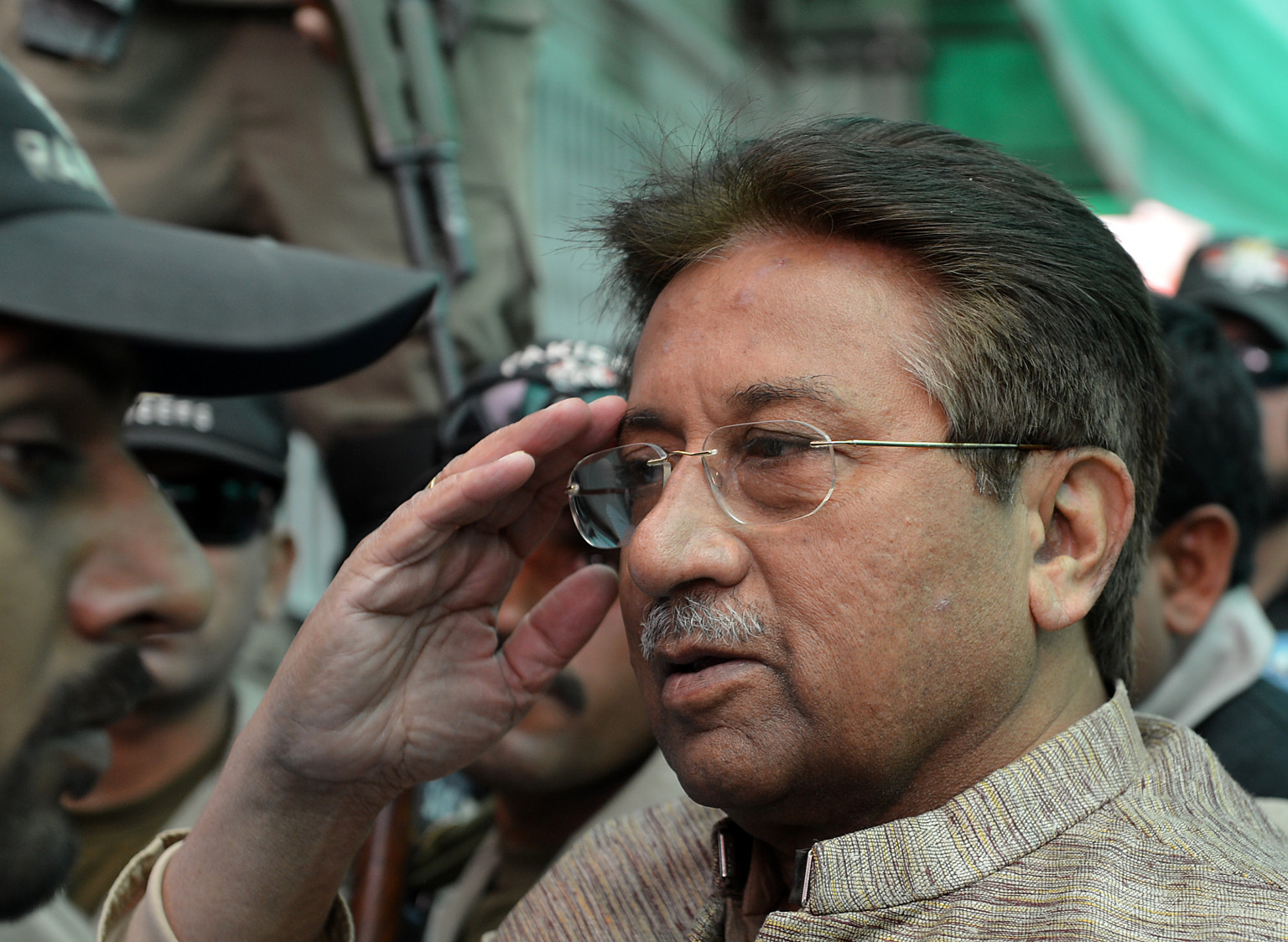 Pervez Musharraf Leaves For Dubai After Pakistan Govt Lifts Travel Ban