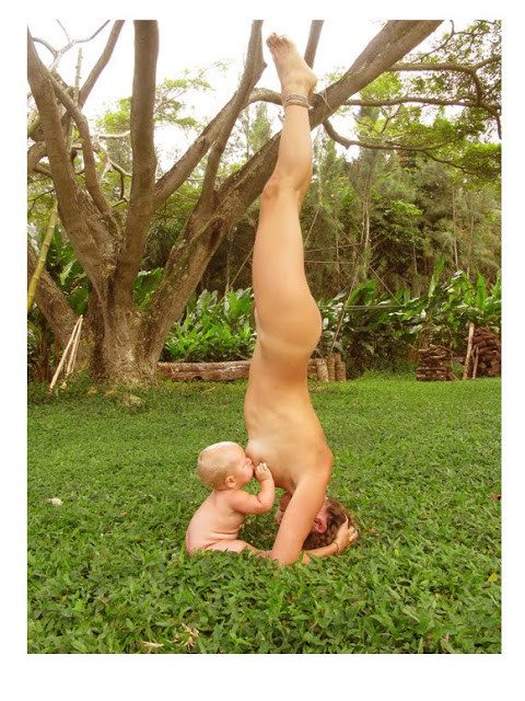 yoga breastfeeding mom