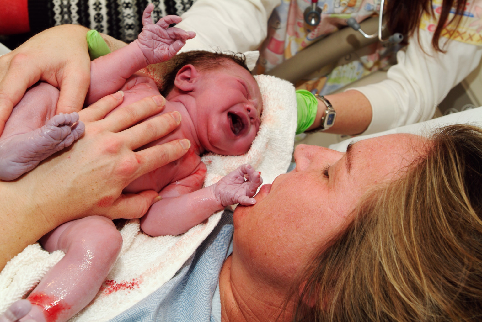 Midwifery Benefits Improved Outcomes For Moms Who See Midwives Review