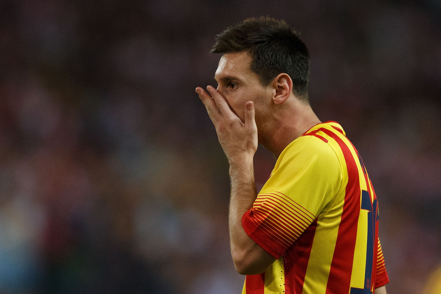 Messi Injury Barcelona Confirm Thigh Bruise In Spanish Super Cup vs