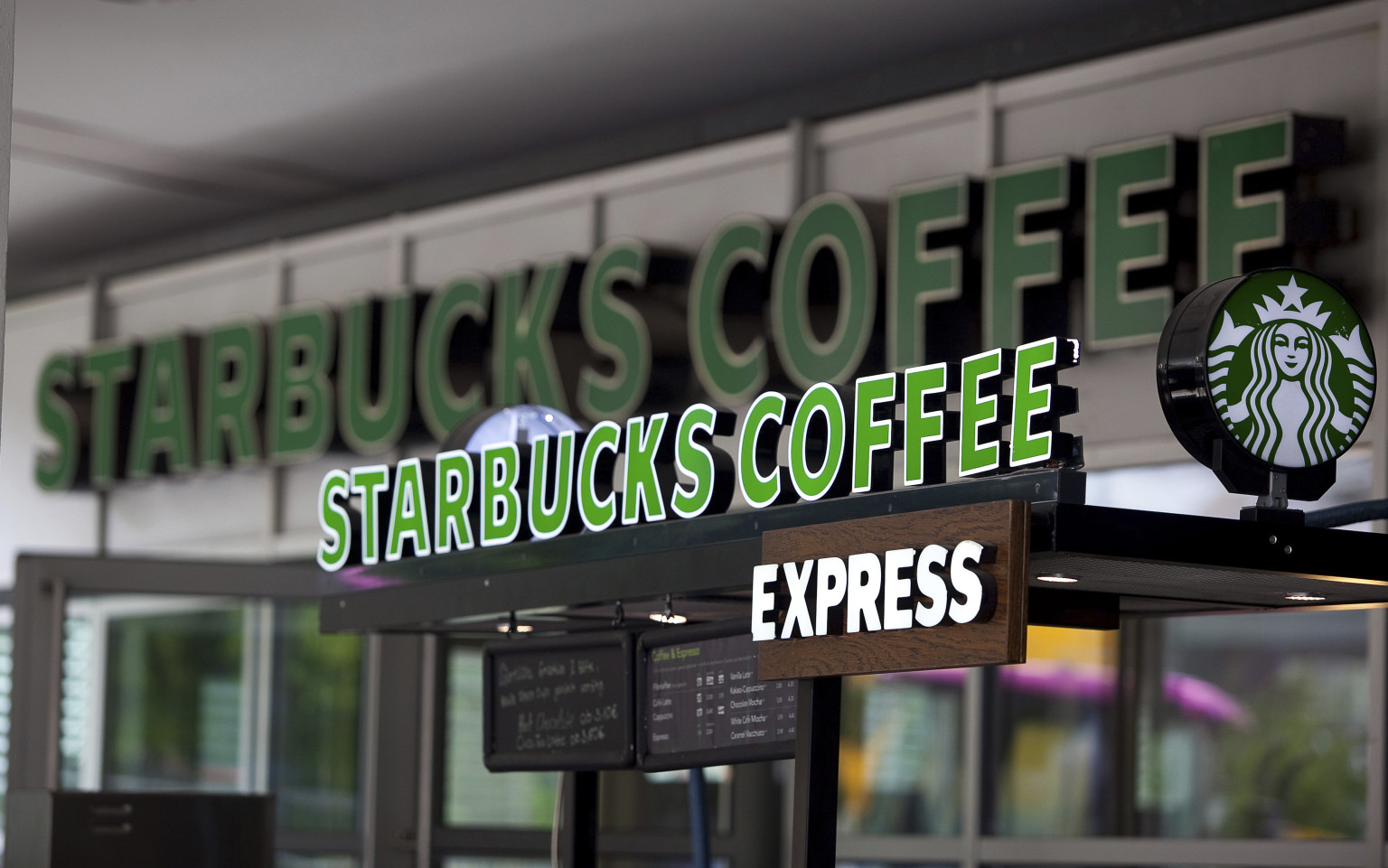 'Skip Starbucks Saturday' Boycott Planned By Gun Control Advocacy Group