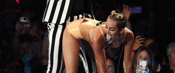 MILEY ROBIN