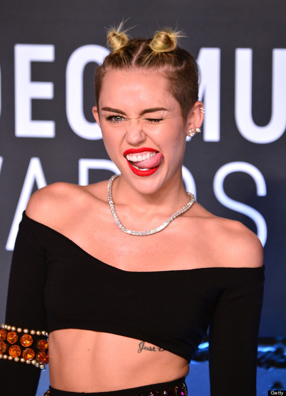 Celebrities Pull A Miley Cyrus And Stick Their Tongues Out Huffpost 