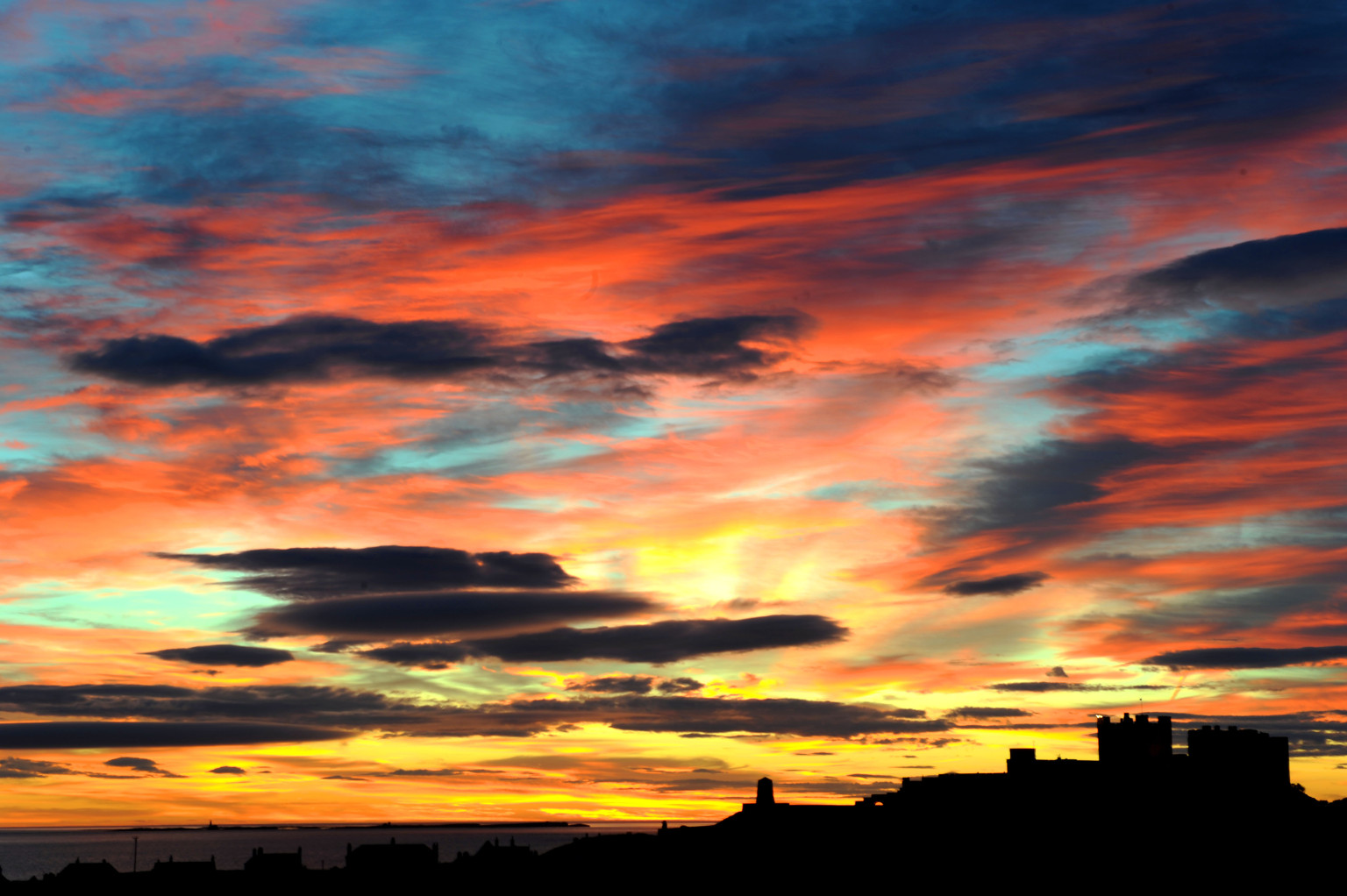 beautiful-sunsets-from-around-the-uk-pictures