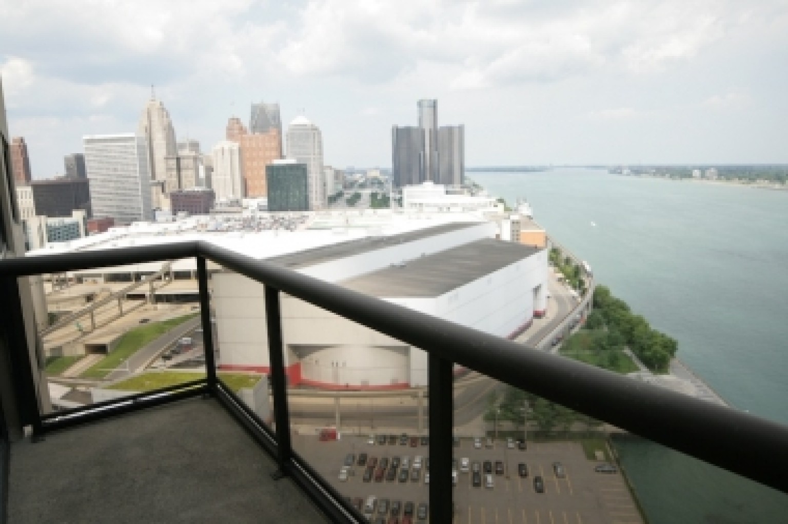 Detroit Luxury Apartment, Condo And Loft Rents Skyrocket Despite City