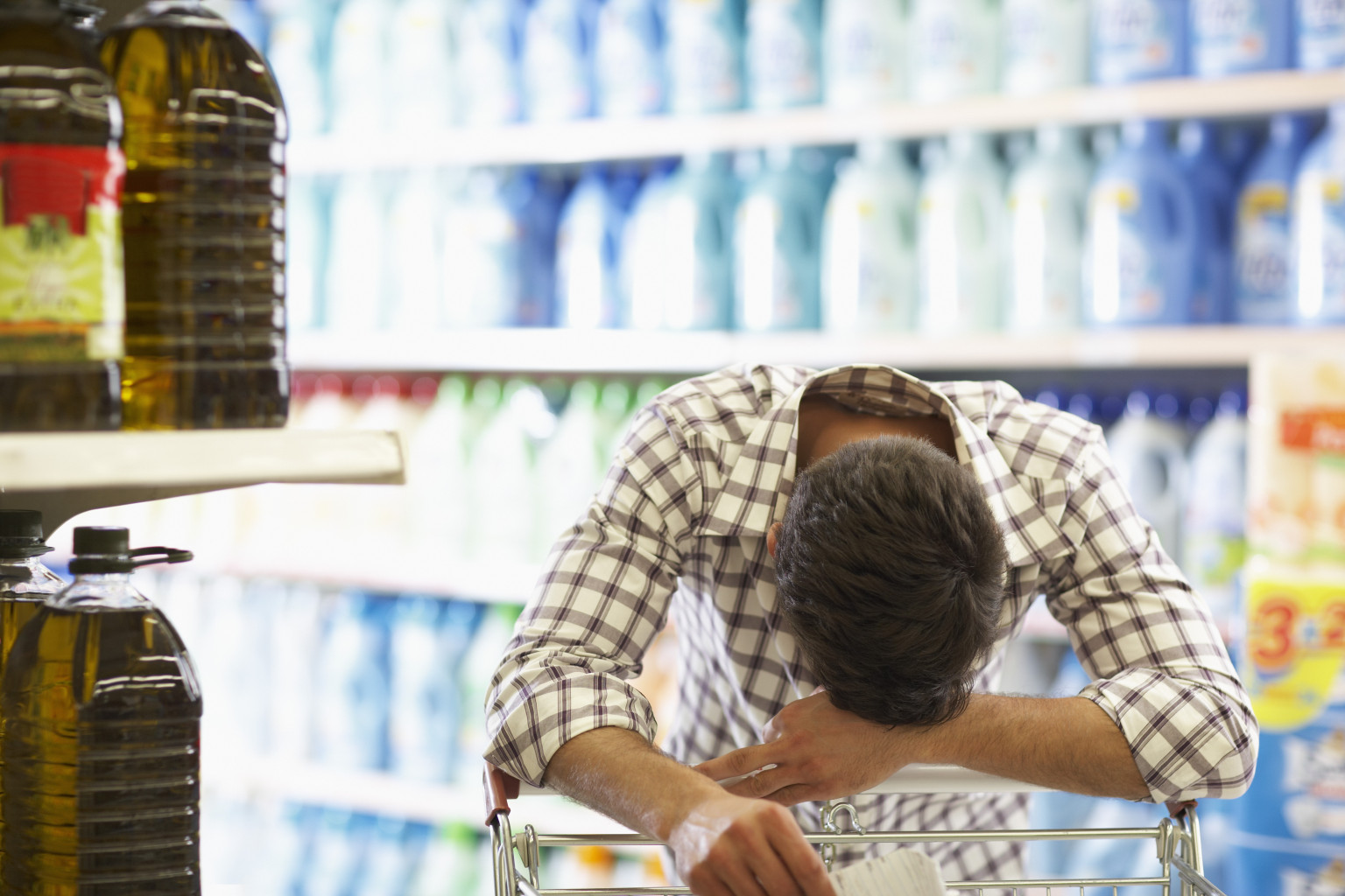 Sleep Deprivation Linked With Buying More High Calorie Foods While