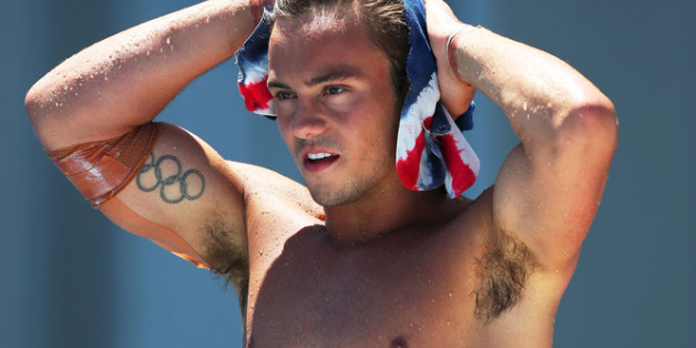 Tom Daley Olympic Diver Says Hes Not Gay Huffpost