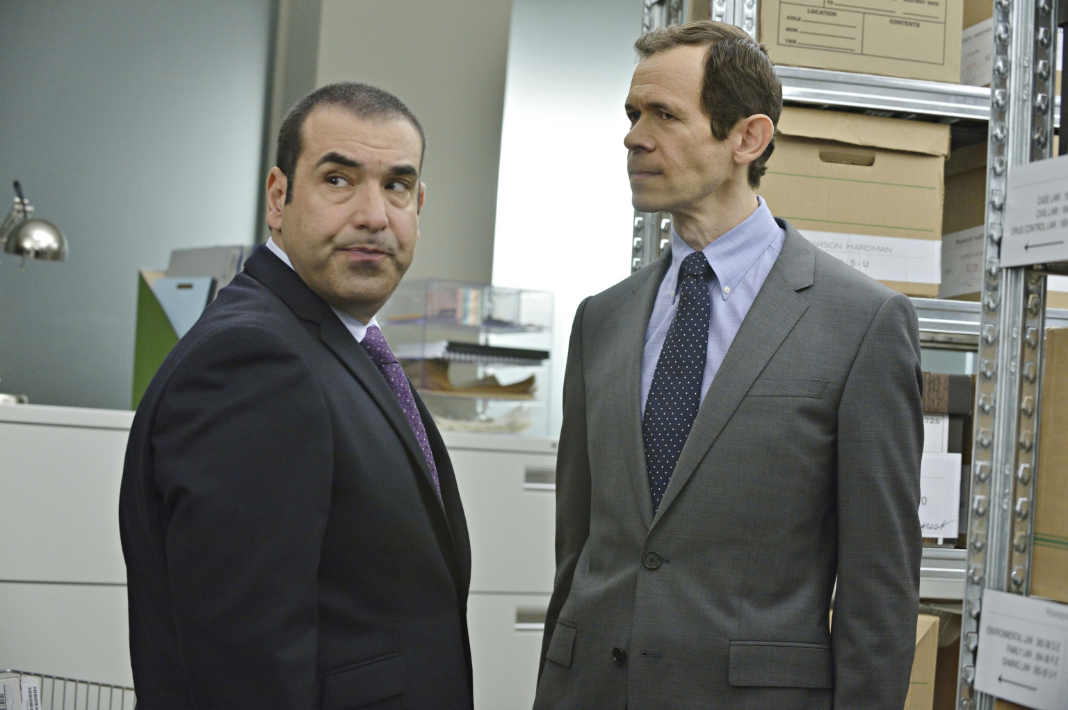 &#39;Suits&#39; Star Rick Hoffman On Louis Litt Not Being The Villain, Getting His Due, Being Allergic ...
