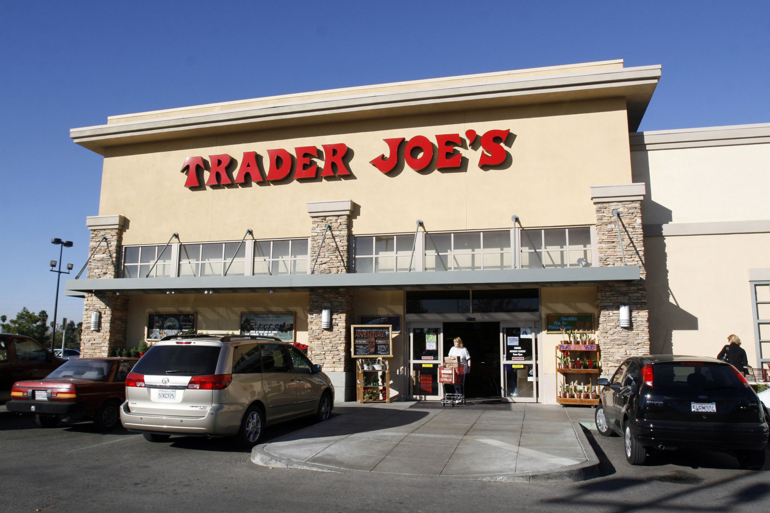 Trader Joe #39 s To Drop Health Coverage For Part Time Workers Under