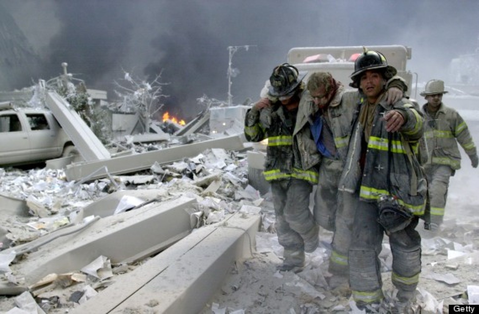 Resultado de imagen para people helping 9/11