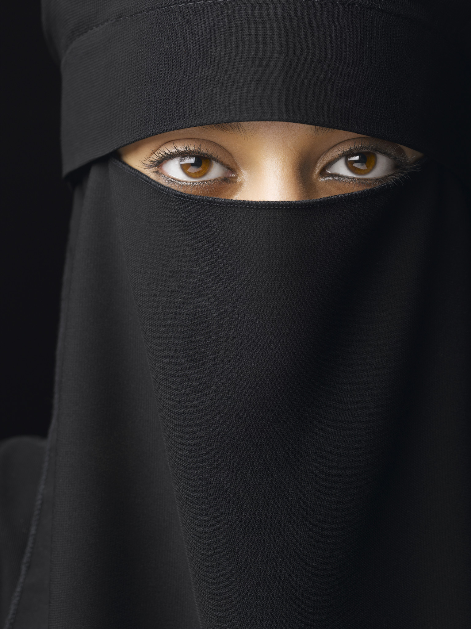 muslim-veil-ban-should-be-considered-in-public-places-says-liberal