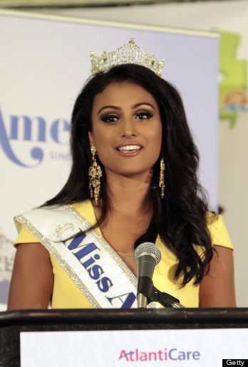 Indian American Nina Davuluri Crowned Miss America