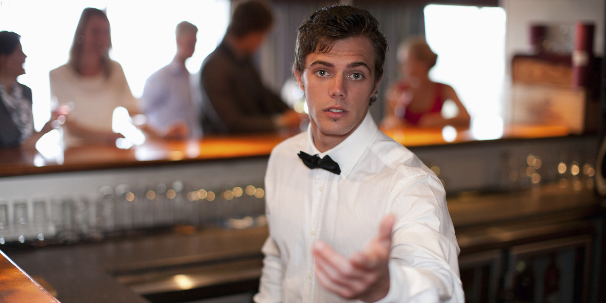 Scientists Discover Best Way To Get Served First At The Bar