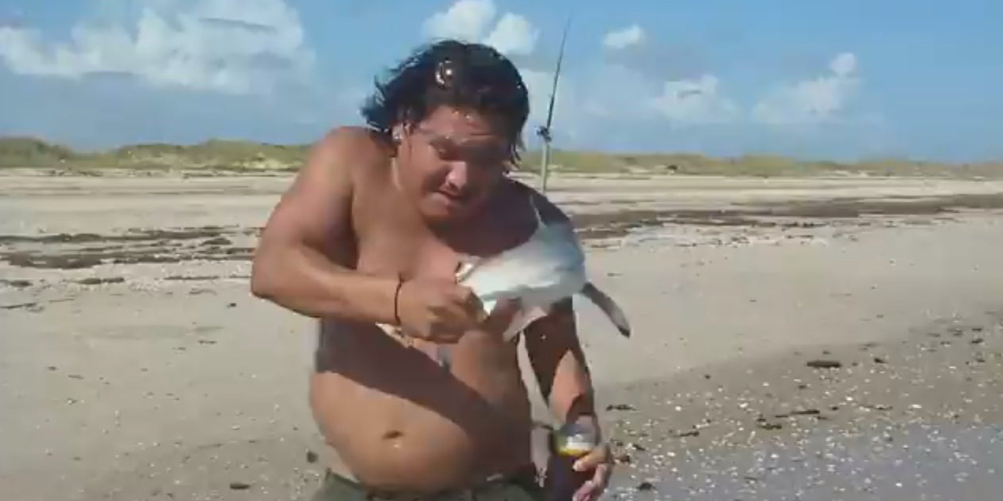 Idiot Holding A Baby Shark And A Beer Gets Bit | HuffPost2000 x 1000