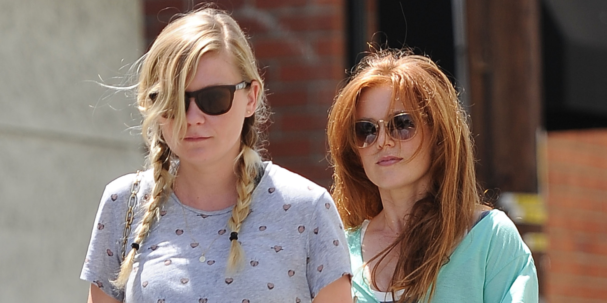 Kirsten Dunst & Isla Fisher: Studio City Gym Buddies! | HuffPost