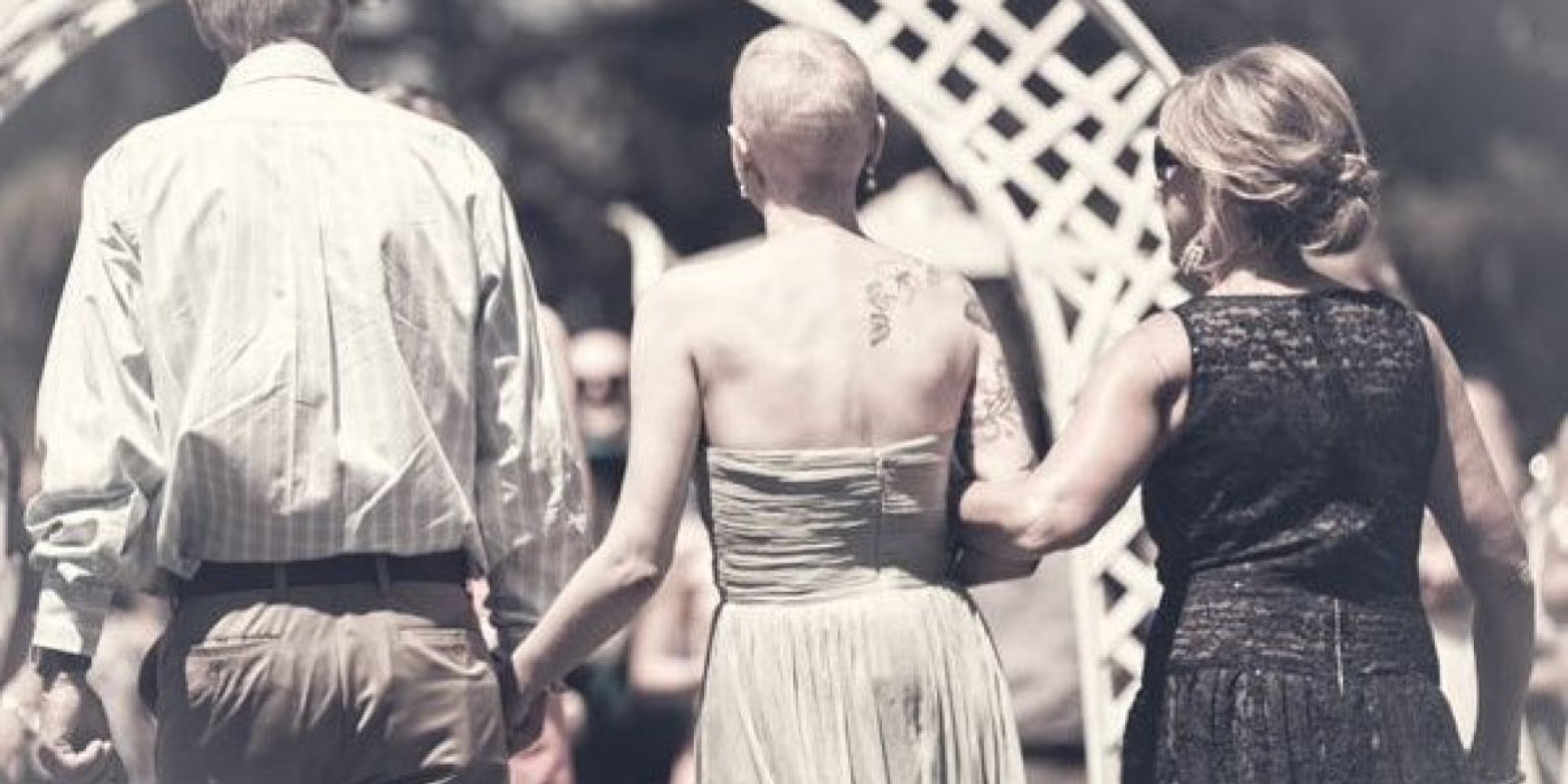 A Dream Come True Bride With Cancer Receives Fantasy Wedding Huffpost 4663