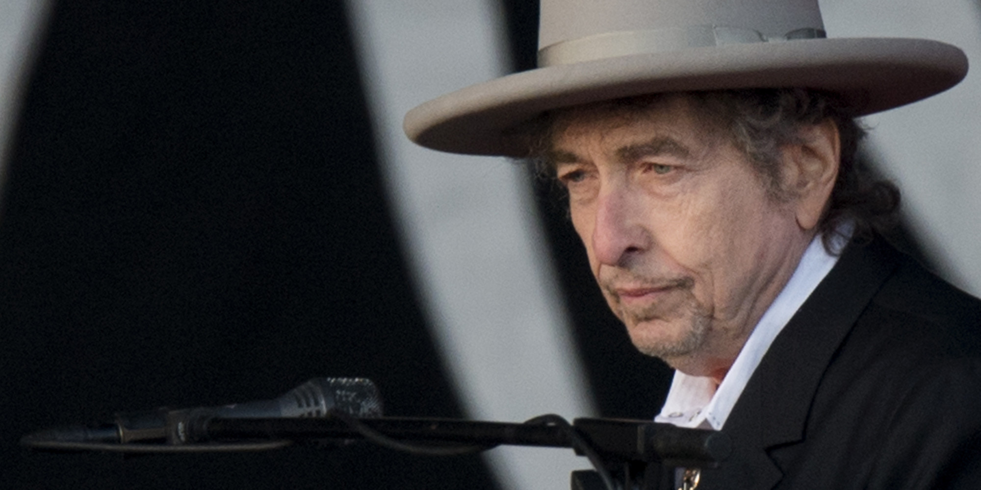 Bob Dylan's Iron Works To Go On Display | HuffPost