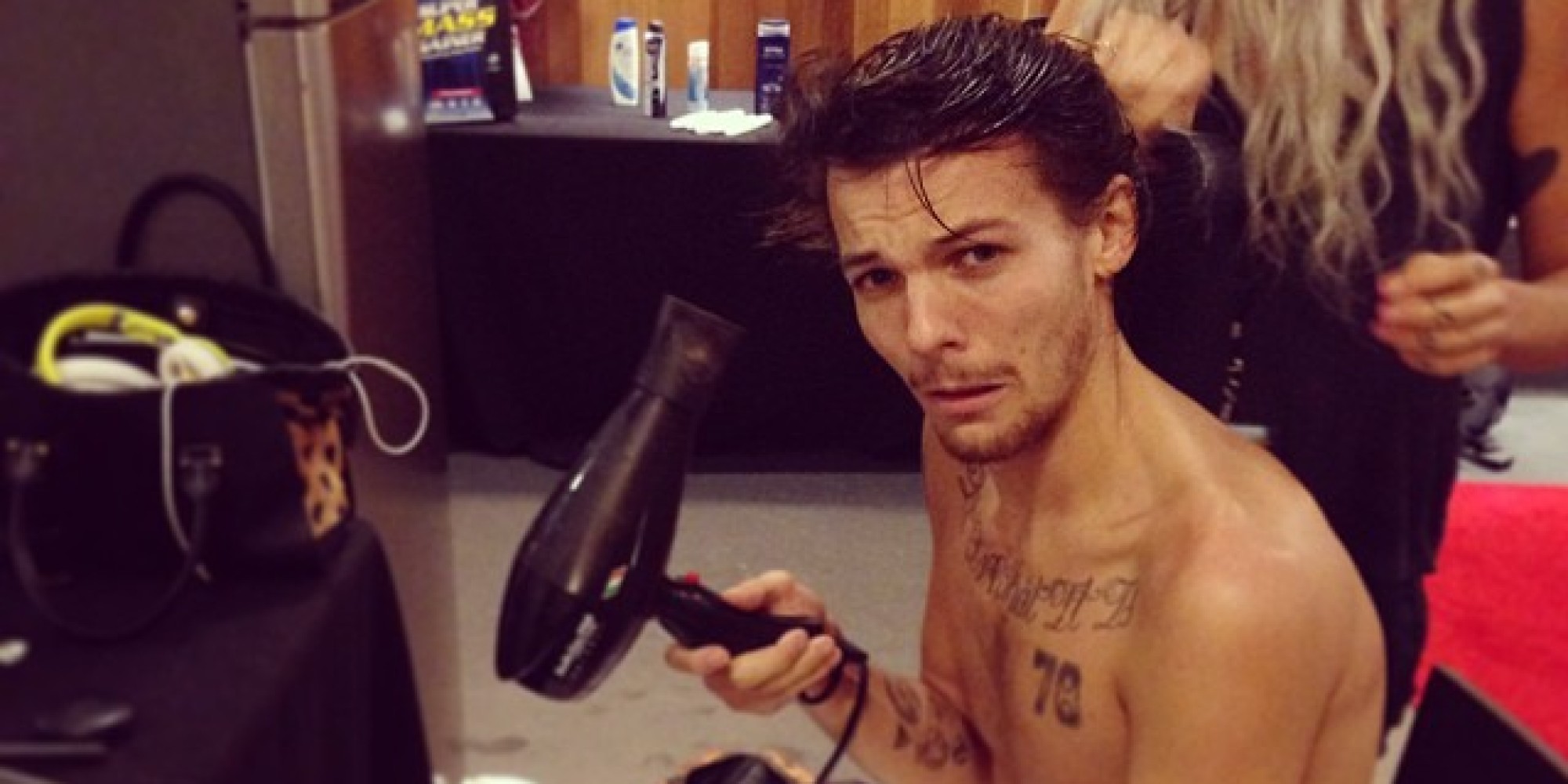 One Direction&#39;s Louis Tomlinson Poses In Just A Towel In Topless Instagram Picture | HuffPost UK