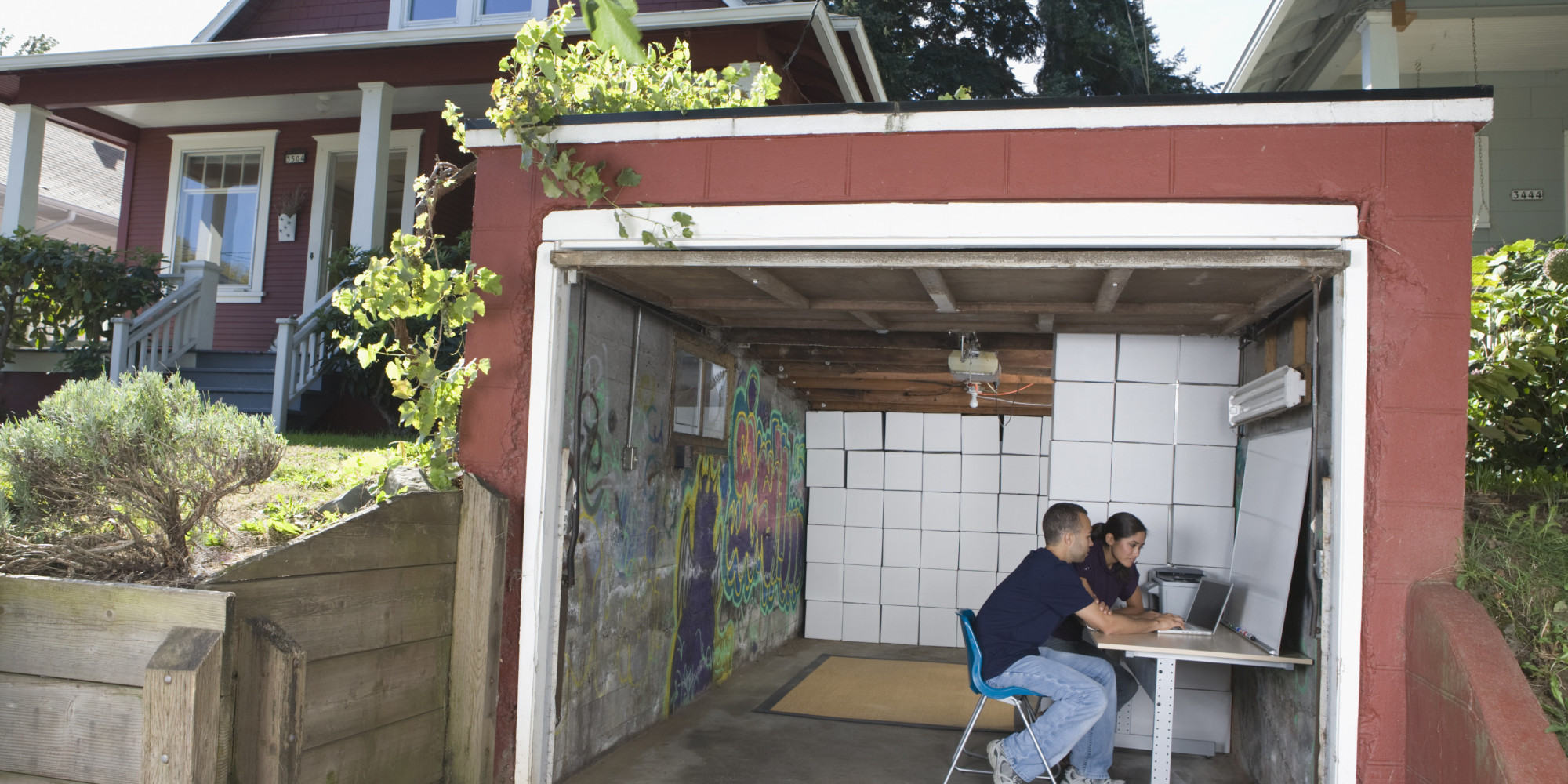 How to Avoid Trouble When Moonlighting as an Entrepreneur - Huffington Post