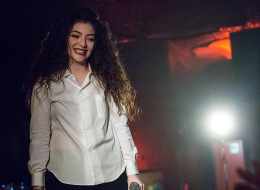 lorde charts her first no 1