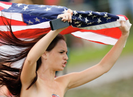 Female+Golf+Streaker ... Streaker At Presidents Cup, Inspired By Lack Of Female Streakers (NSFW