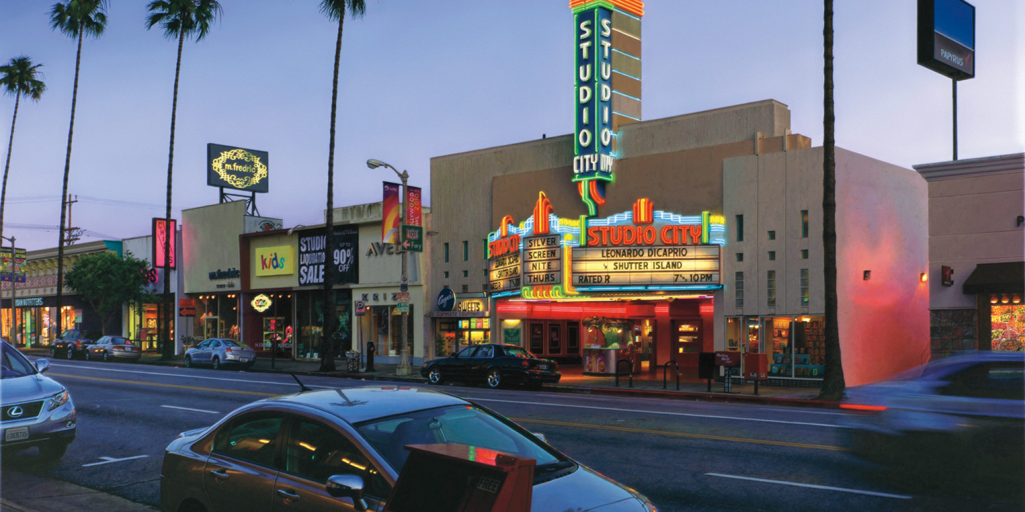 Breathtaking Hyperrealist Paintings Capture The Beauty Of Art Deco