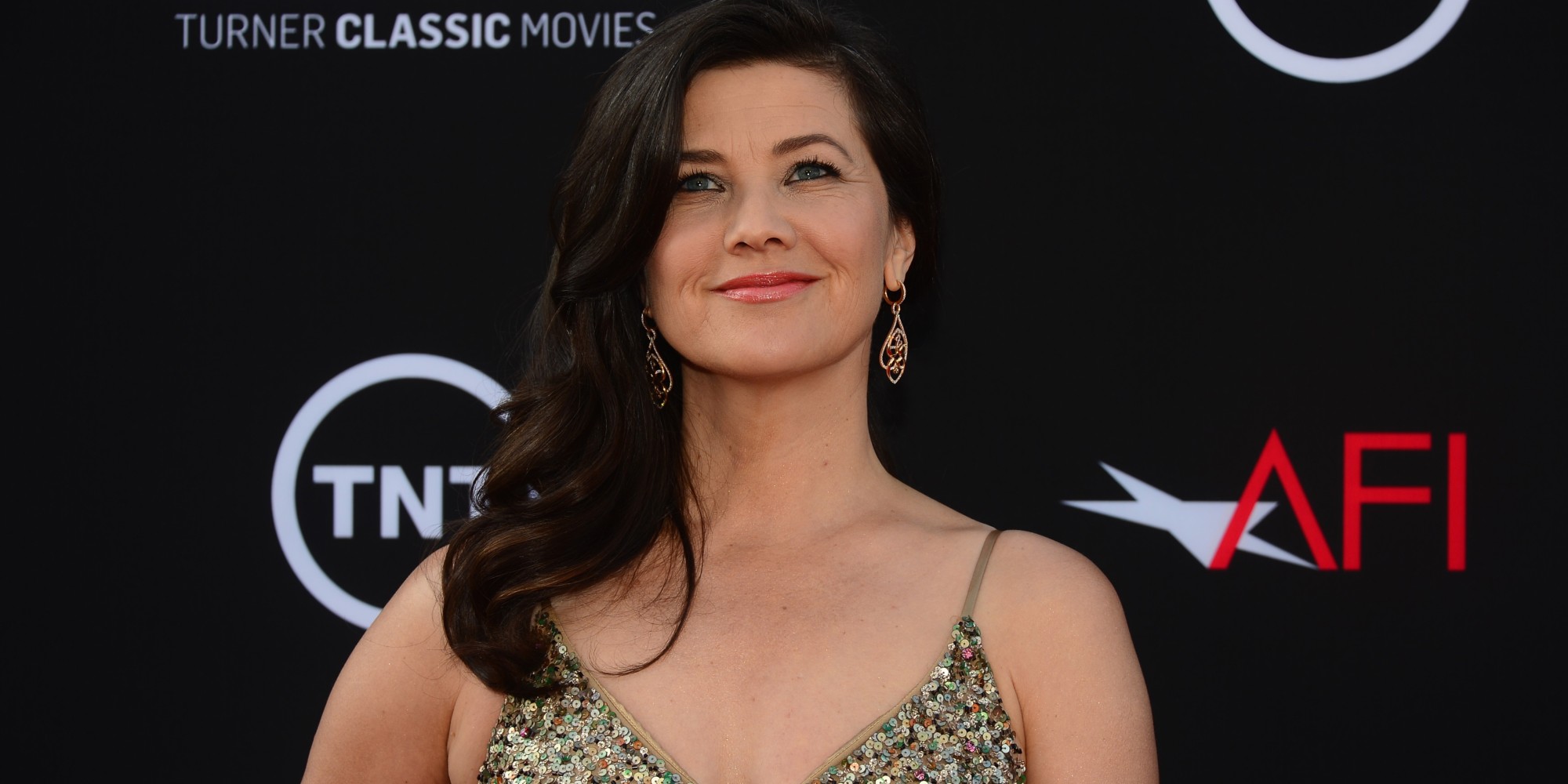 Daphne Zuniga is she married Daphne Zuniga is she married