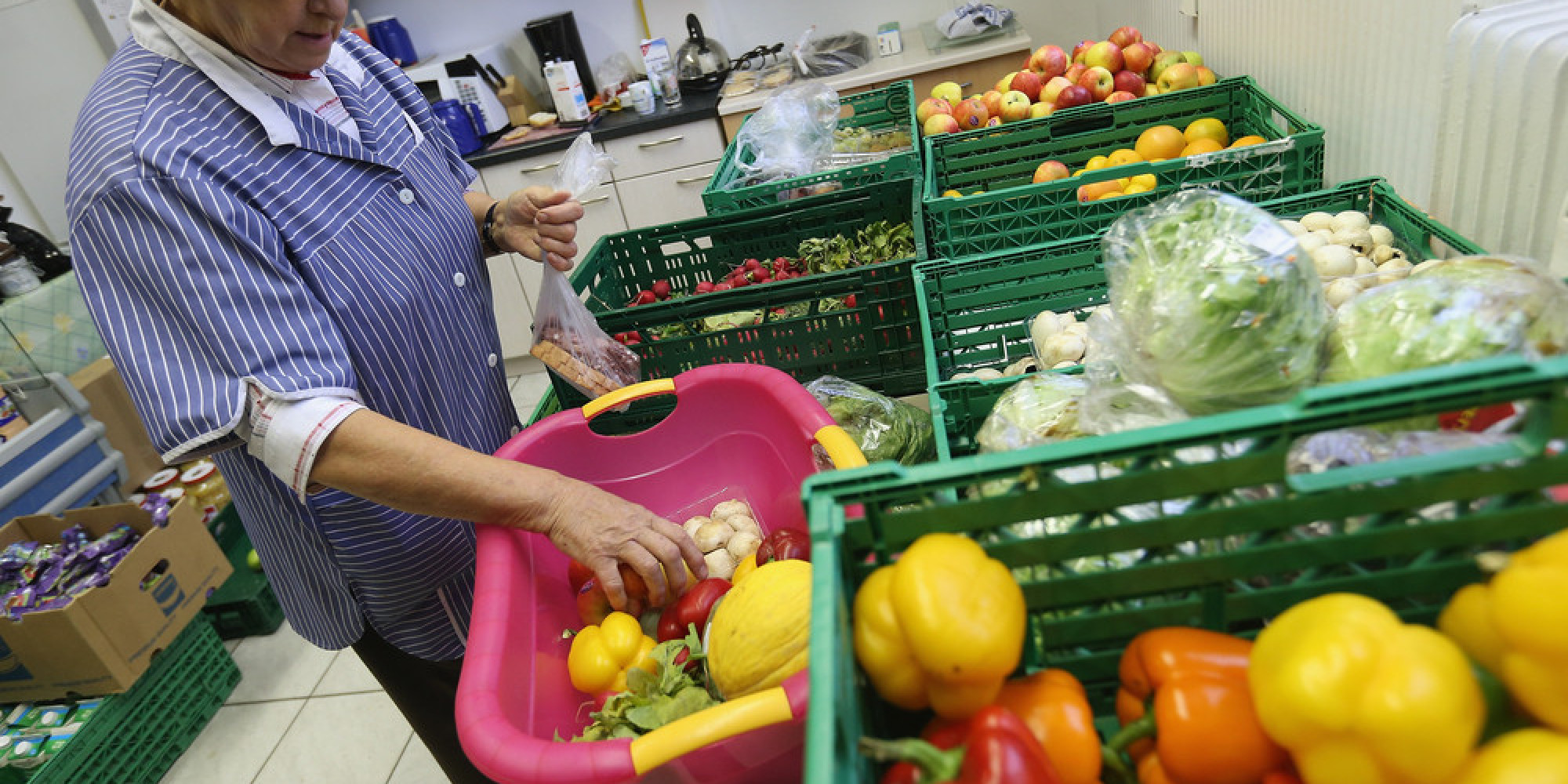 hungry-christmas-food-bank-use-soars-huffpost-uk