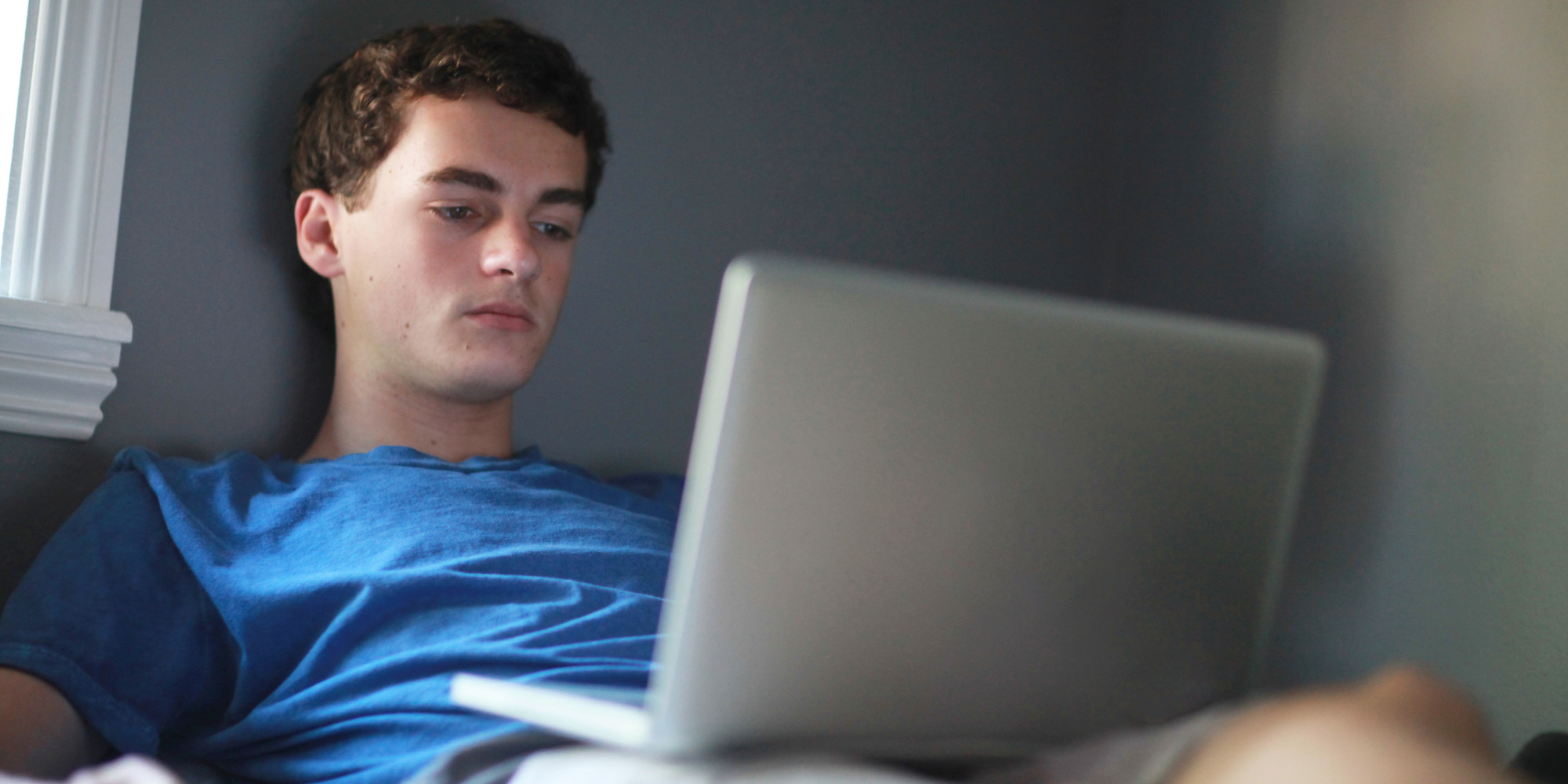 Study Finds That SIX Hours Of Screentime Per Day Is Acceptable