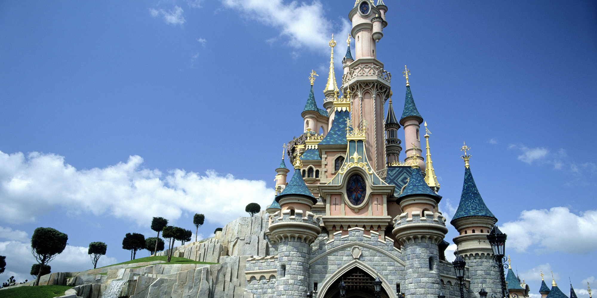 Here's How to Experience Disney World Without Buying Park Tickets