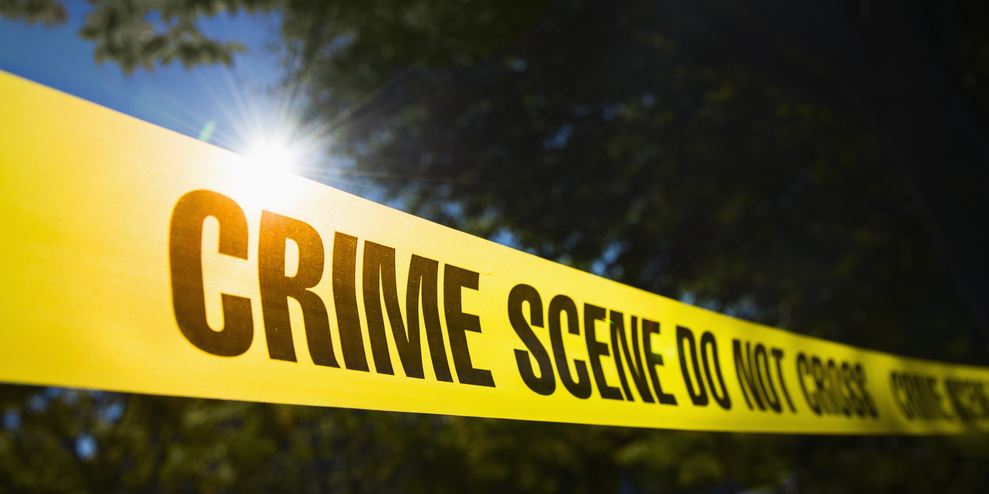 http://i.huffpost.com/gen/1413833/images/o-CRIME-SCENE-facebook.jpg