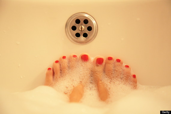 bathtub feet