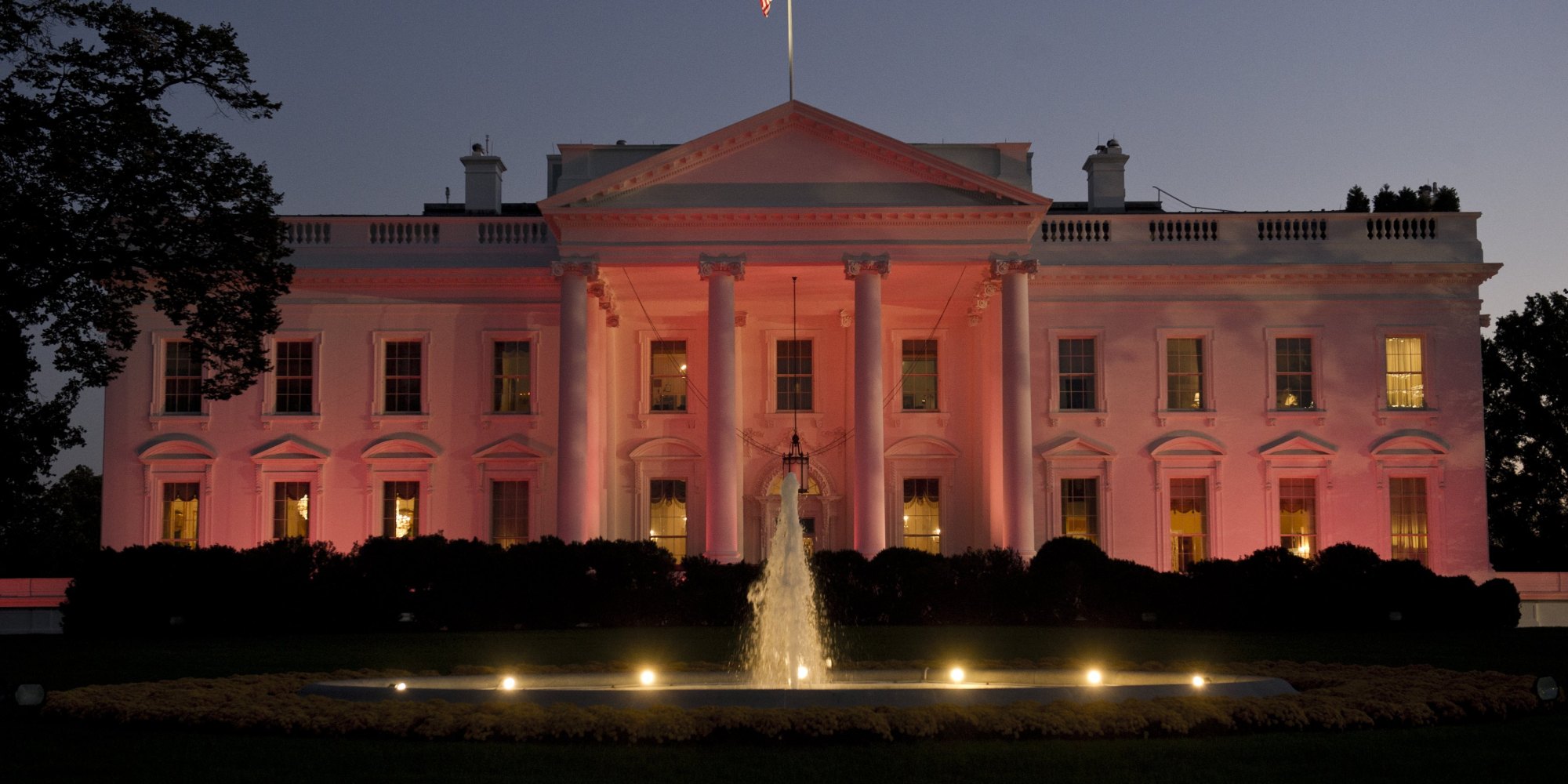 White House Goes Pink For Breast Cancer Awareness Month ...