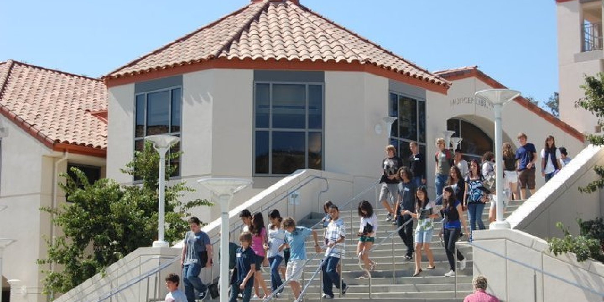 At HarvardWestlake School, Some Wonder Whether Standards Are Too High