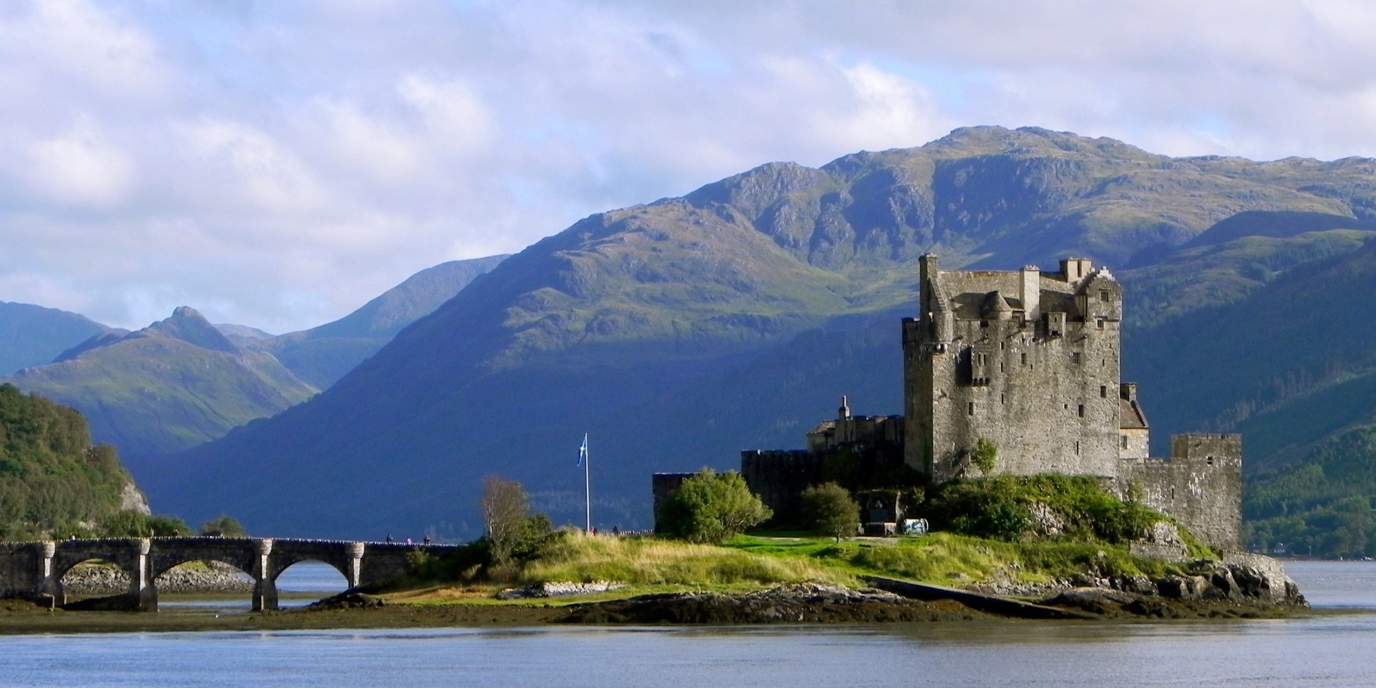 this-might-be-the-most-beautiful-castle-in-the-world-huffpost