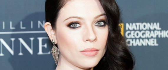 Michelle Trachtenberg green gown