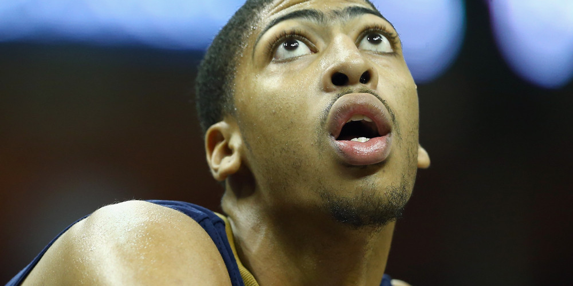 Video seems to show basketball star Anthony Davis nude and 