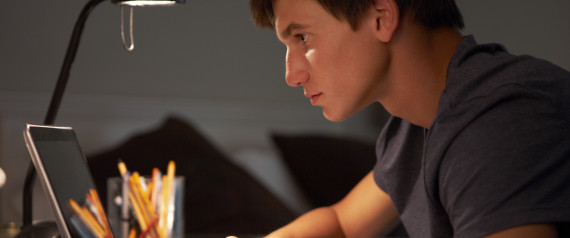 Teens Who Stay Up Late Could Face Academ