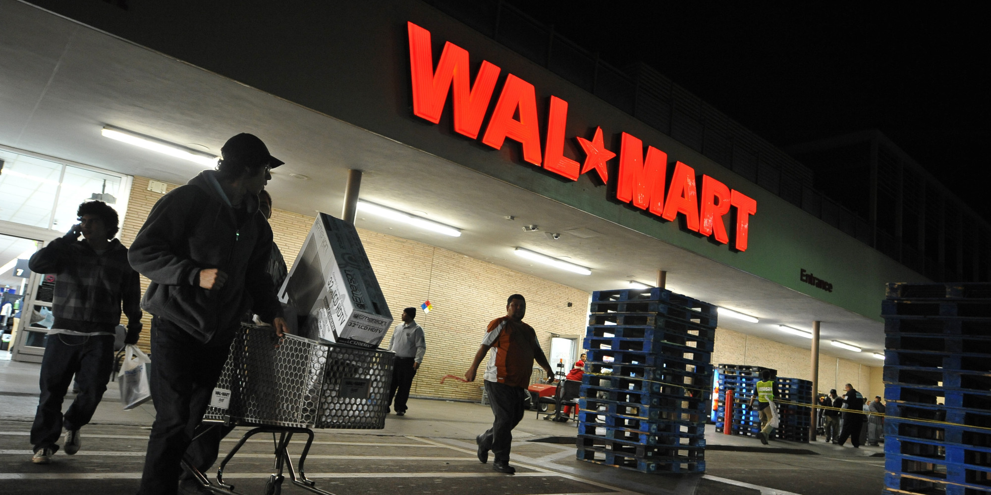 Walmart To Kick Off Black Friday At 6 P.M. On Thanksgiving Day